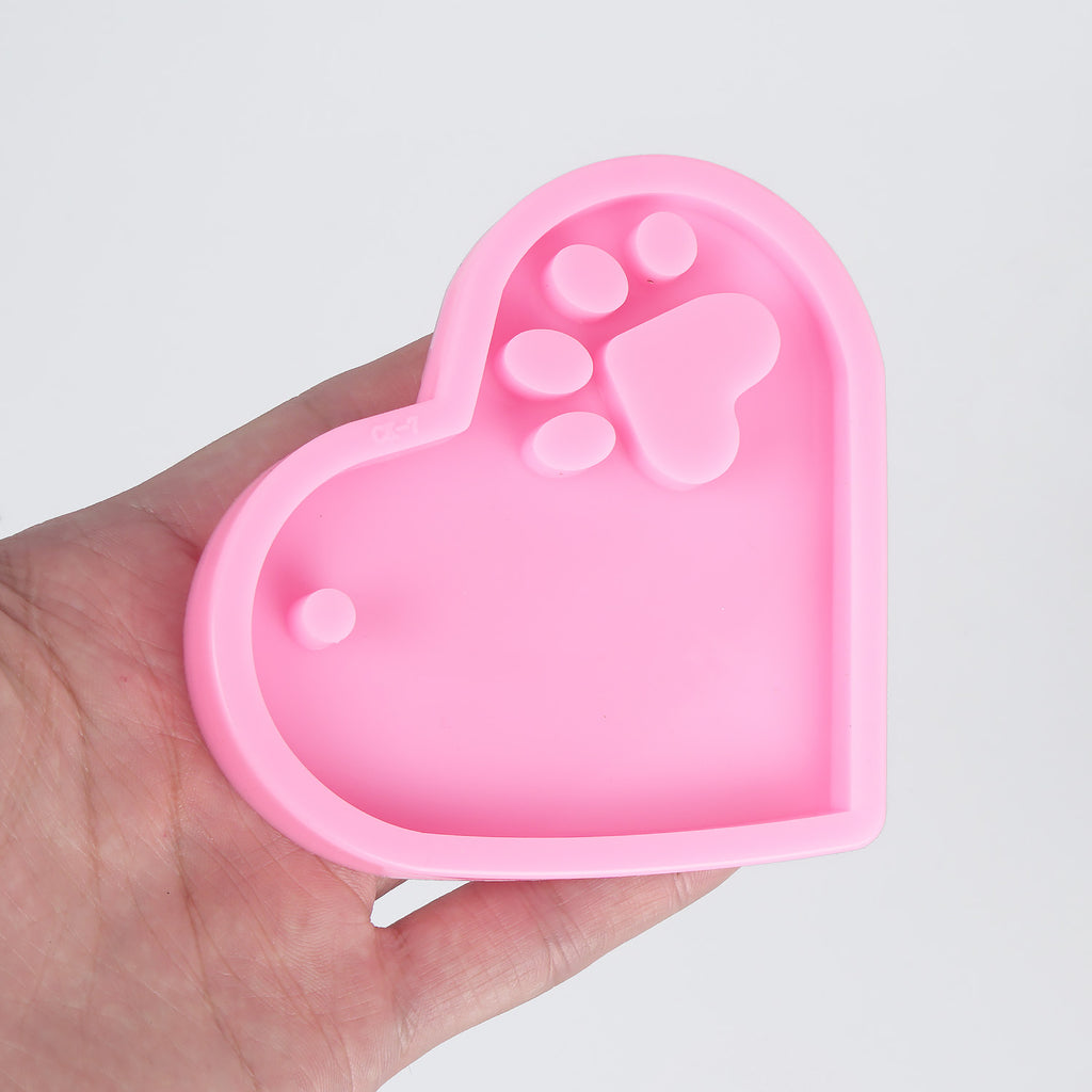 1 piece Cute Silicone Heart Keychain Mold Bear Paw Keychain Mold with a hole 10337