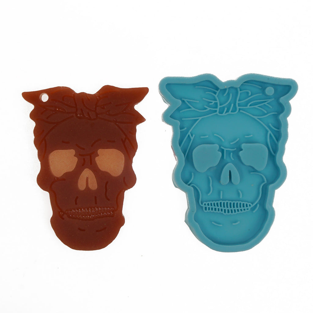 1 Piece Silicone Skull Mold With Keychain Hole DIY Resin Keychain For –  Rosebeading Official