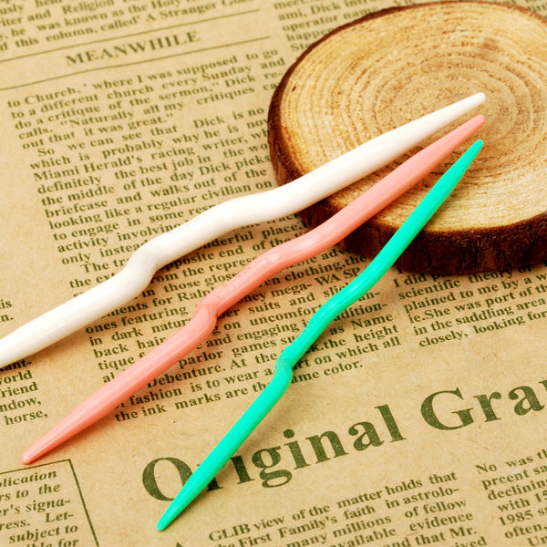 5 Sets Multicolor Plastic Sewing Needles Wool Sewing Needles Knitting Holders Smooth Crochet Hook 3 Sizes