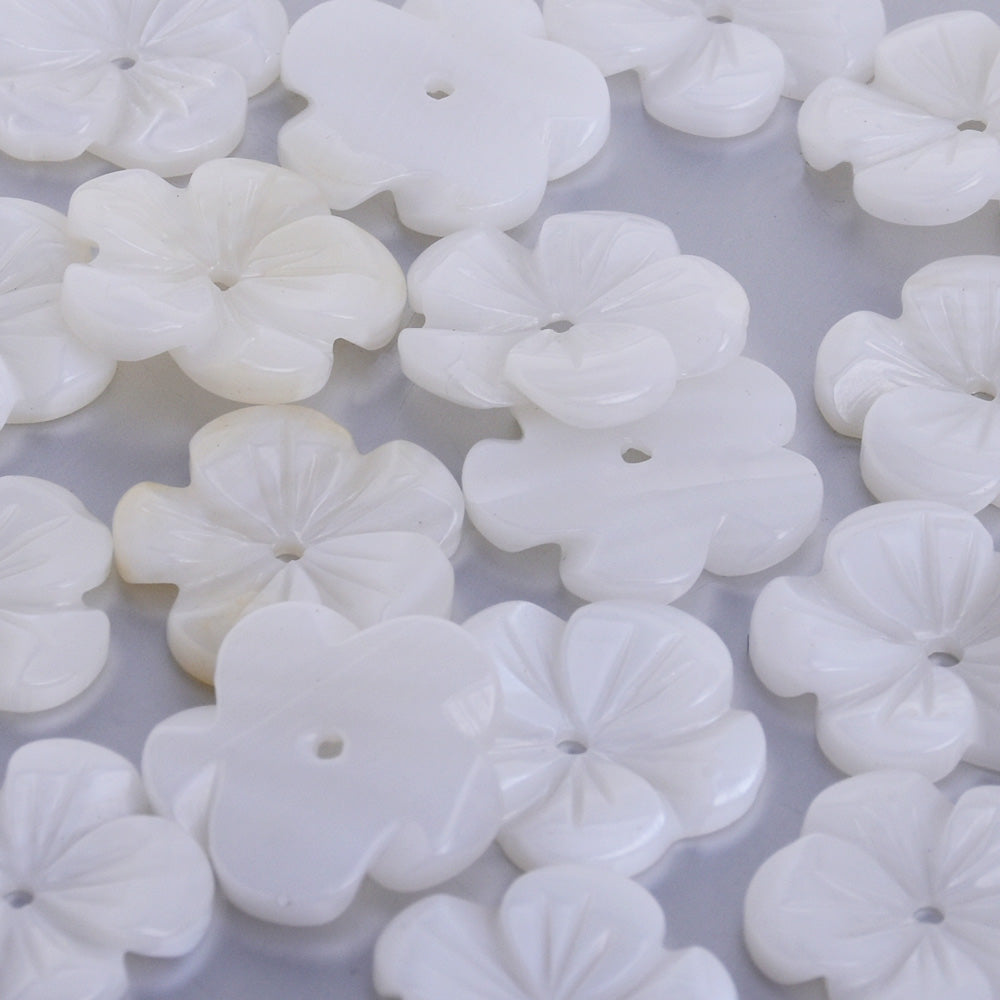 High Quality 10mm White Mother of Pearl Shell Flowers beads Natural Shell charm  central hole 1mm diy earring Hair accessories 10pcs